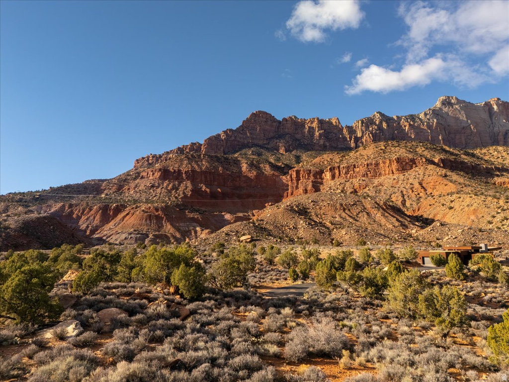 366  QUAIL RD Springdale, UT 84767