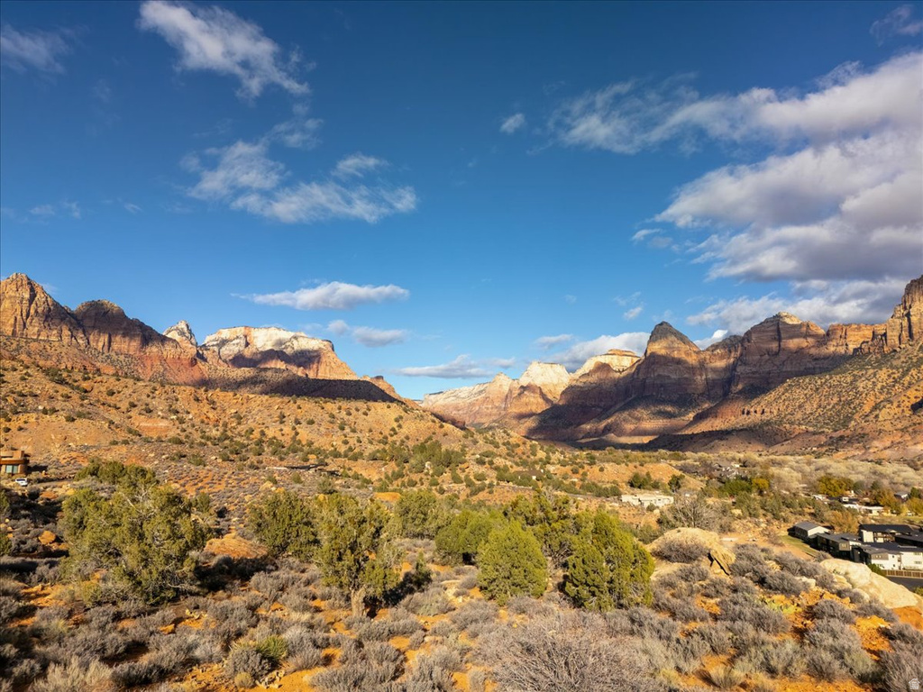 366  QUAIL RD Springdale, UT 84767