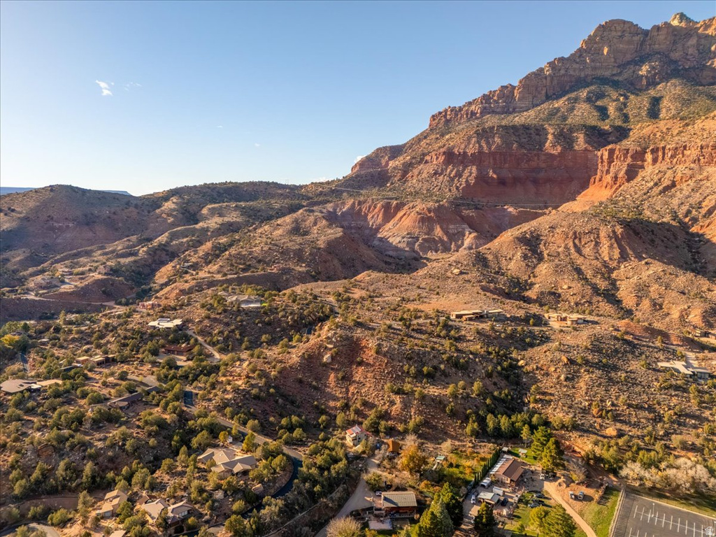 366  QUAIL RD Springdale, UT 84767