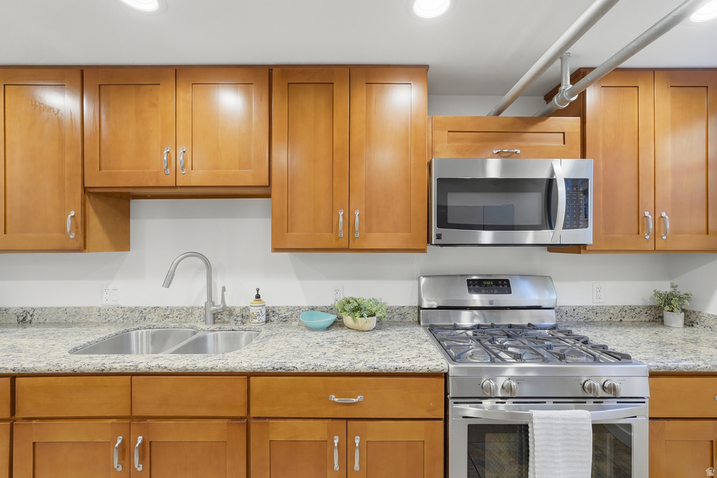 1400 S 1000 E Salt Lake City, UT 84105