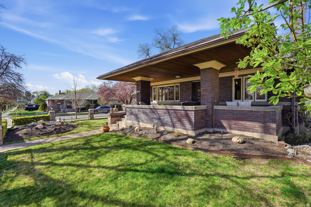 1400 S 1000 E Salt Lake City, UT 84105