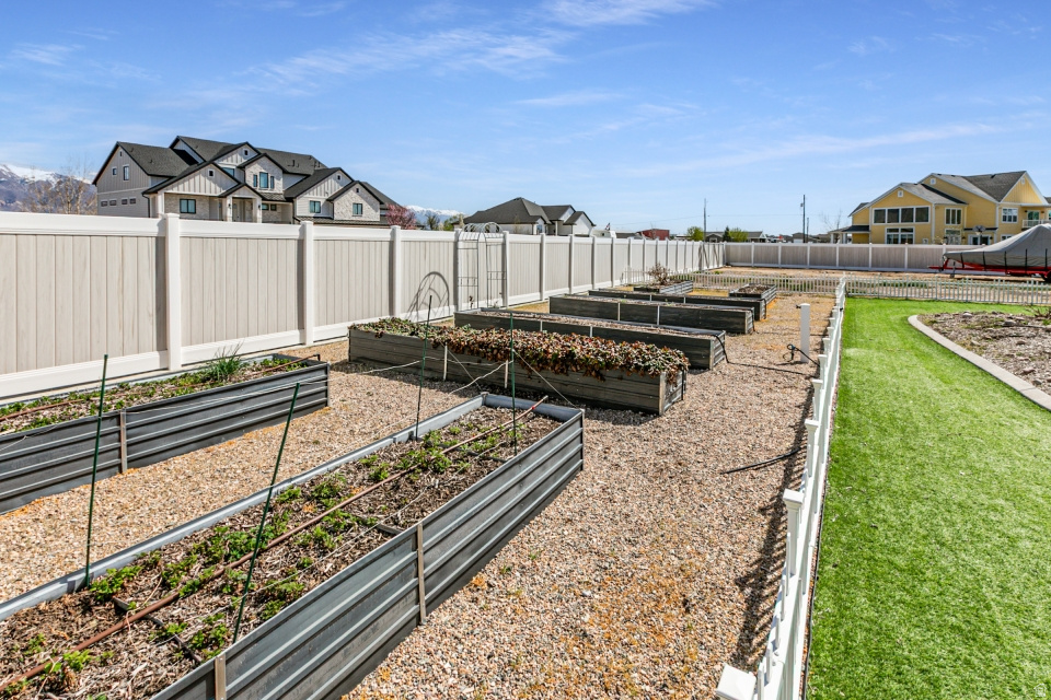 3663 W 2475 S Ogden, UT 84401