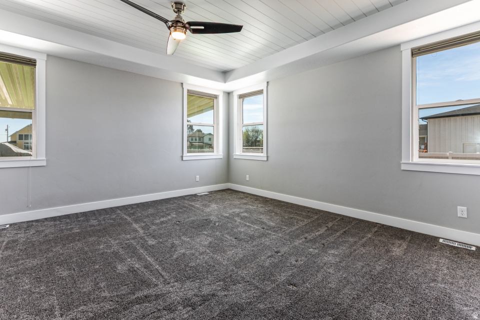 3663 W 2475 S Ogden, UT 84401