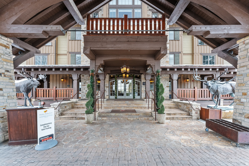 2001 PARK AVE #306 Park City, UT 84060