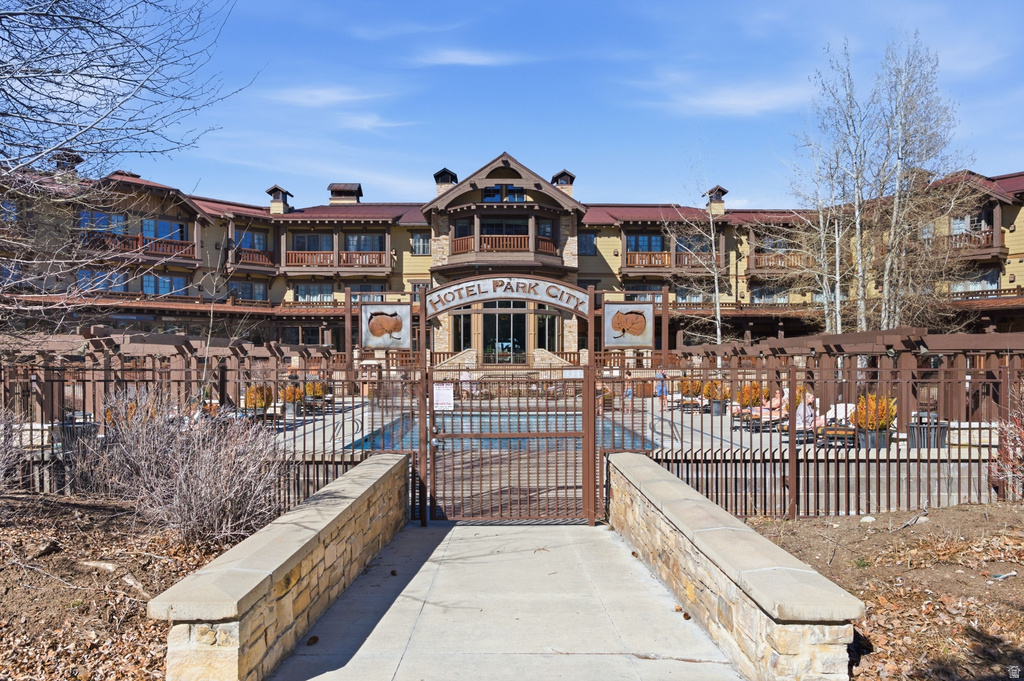 2001 PARK AVE #306 Park City, UT 84060