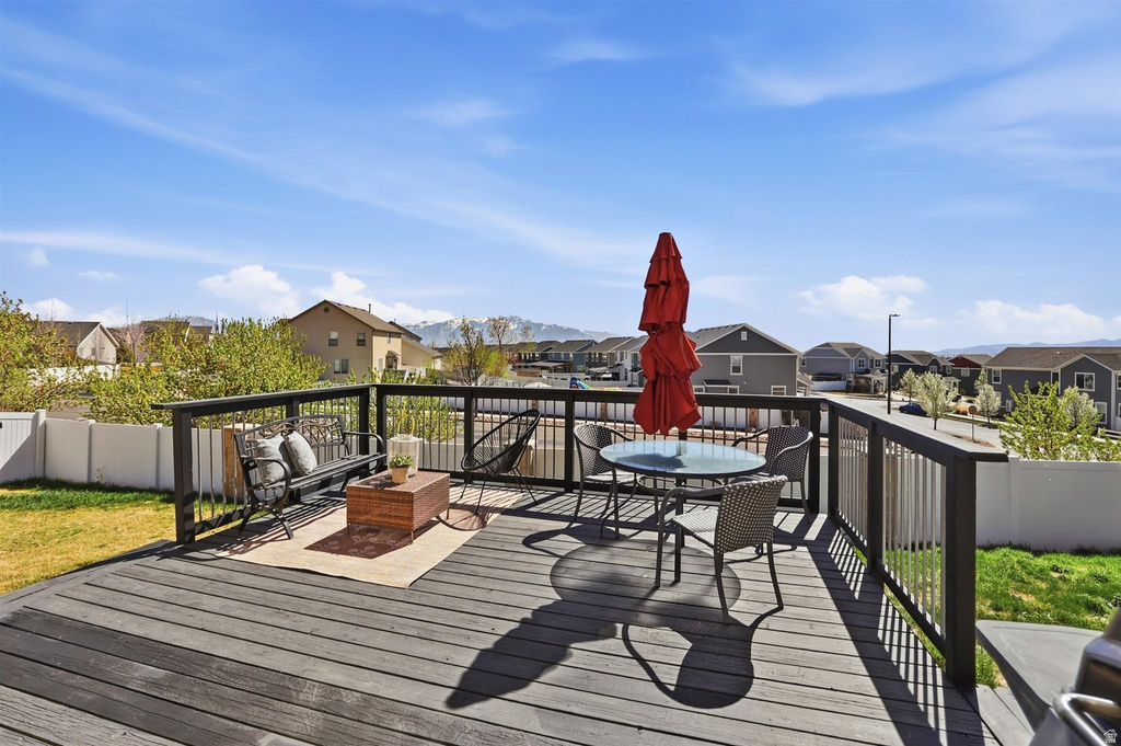 7553 S VALLEY MAPLE DR West Jordan, UT 84081