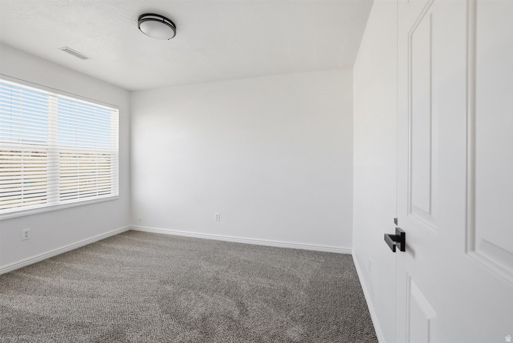 7553 S VALLEY MAPLE DR West Jordan, UT 84081