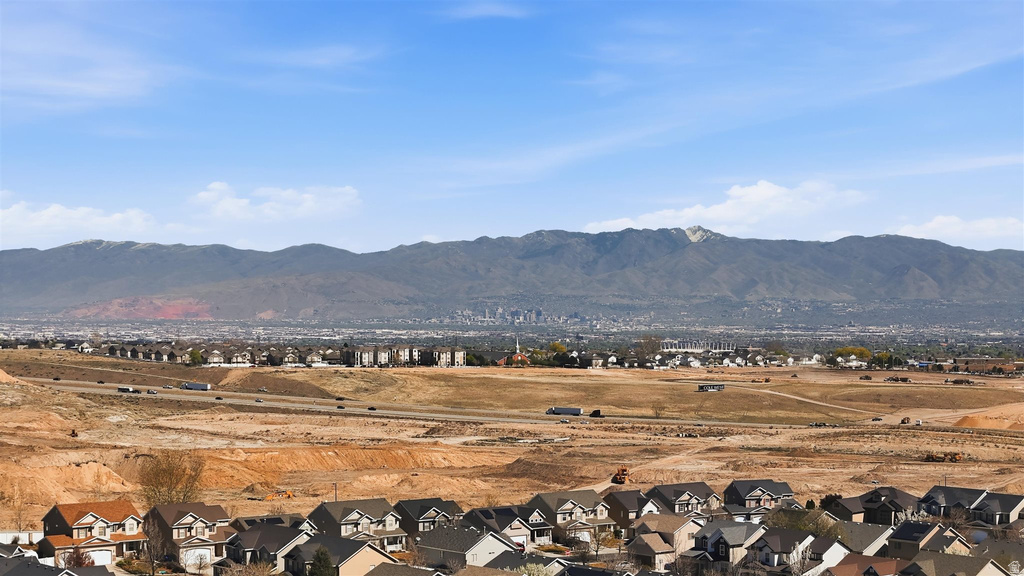 7553 S VALLEY MAPLE DR West Jordan, UT 84081