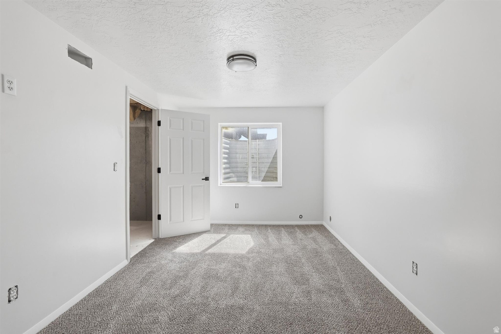 7553 S VALLEY MAPLE DR West Jordan, UT 84081