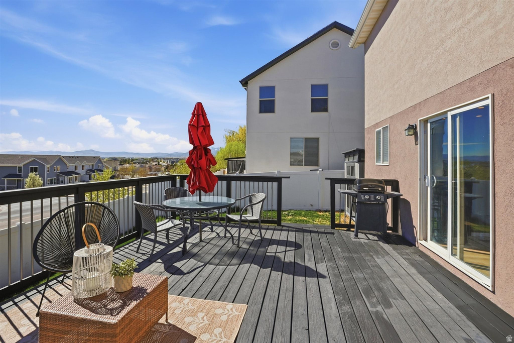 7553 S VALLEY MAPLE DR West Jordan, UT 84081