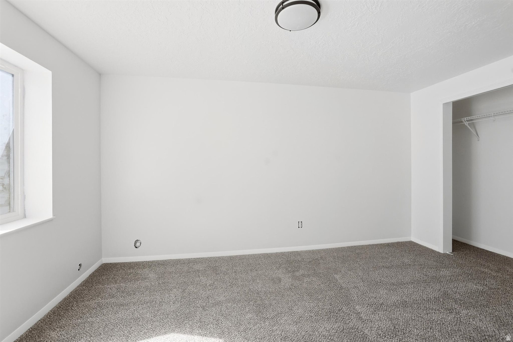 7553 S VALLEY MAPLE DR West Jordan, UT 84081