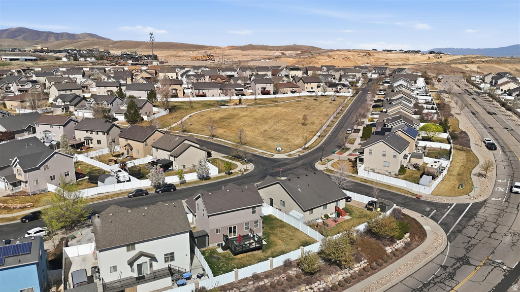 7553 S VALLEY MAPLE DR West Jordan, UT 84081