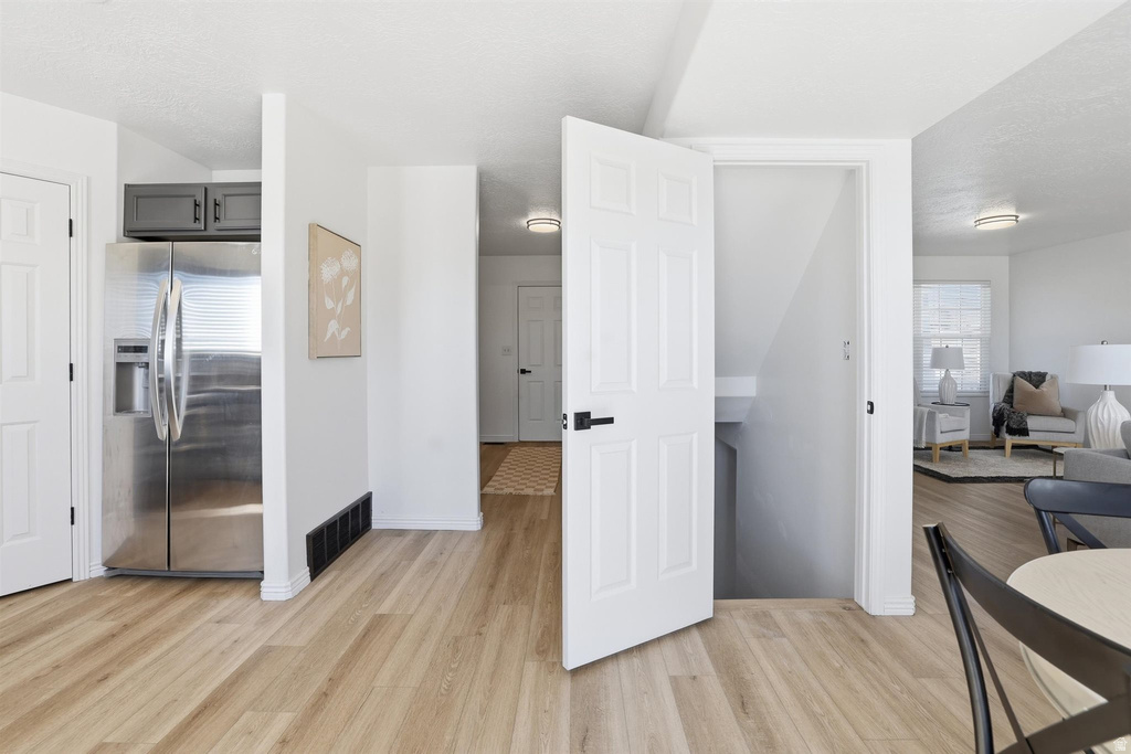 7553 S VALLEY MAPLE DR West Jordan, UT 84081