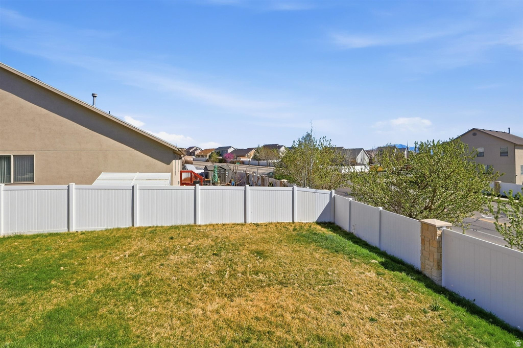 7553 S VALLEY MAPLE DR West Jordan, UT 84081