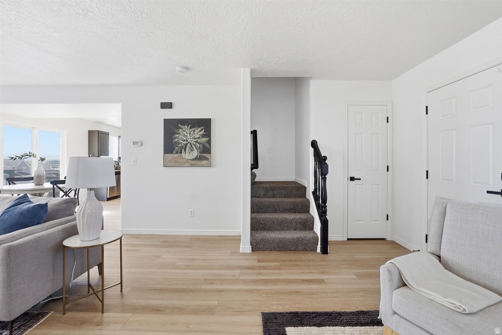 7553 S VALLEY MAPLE DR West Jordan, UT 84081