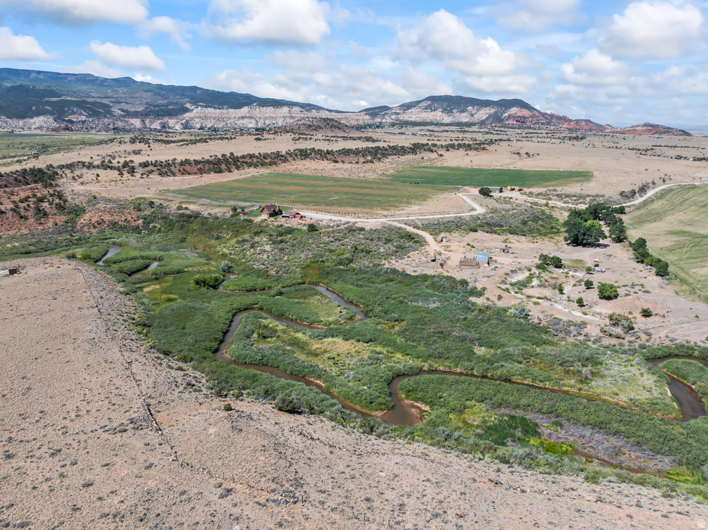 925 W 100 S Torrey, UT 84775