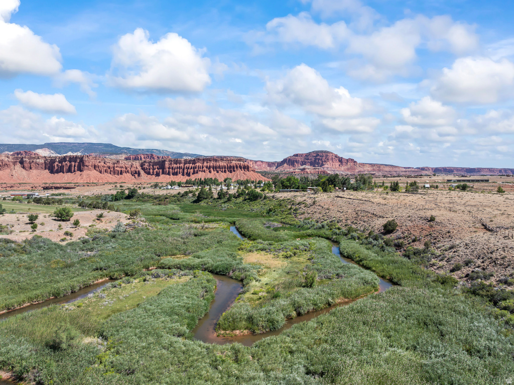 925 W 100 S Torrey, UT 84775