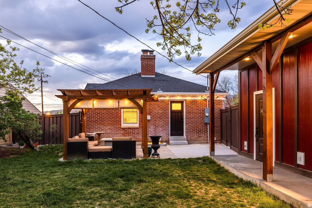 2008 E STRATFORD DR Salt Lake City, UT 84109