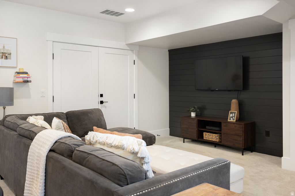 10241 S DIMPLE DELL LN Sandy, UT 84092