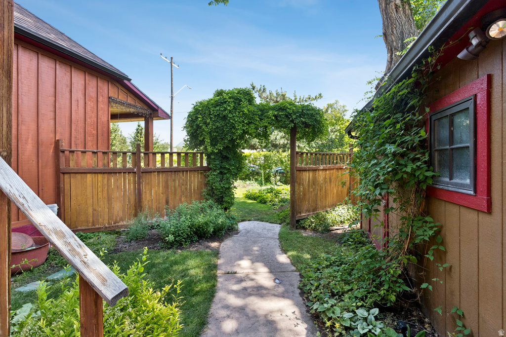 1410 S 300 E Salt Lake City, UT 84115