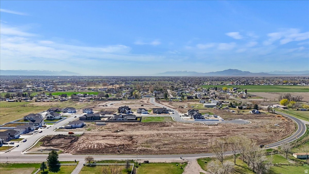 5800 W 4050 S Hooper, UT 84315