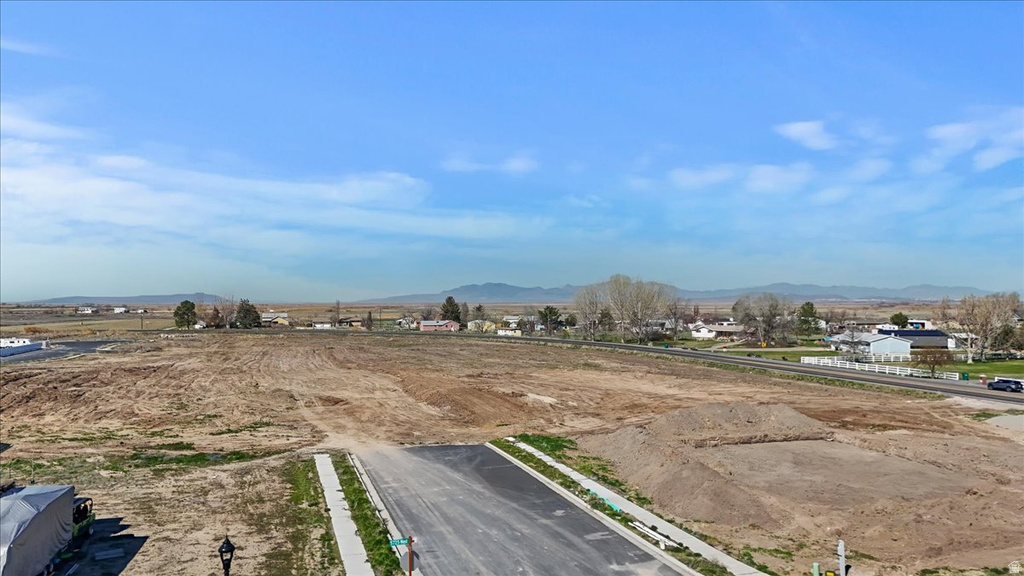 5800 W 4050 S Hooper, UT 84315