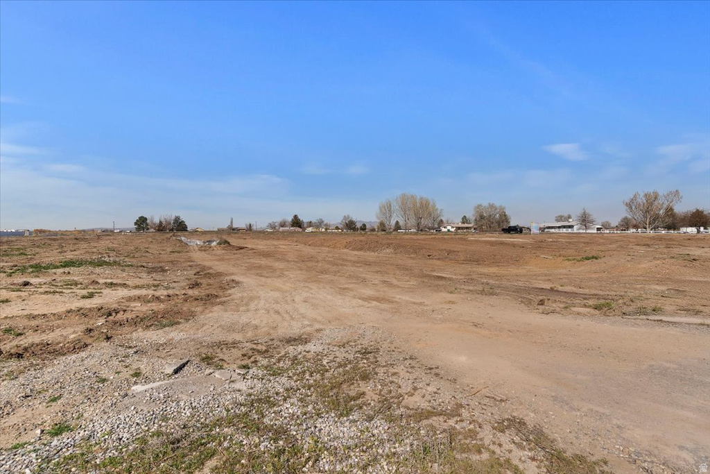 5800 W 4050 S Hooper, UT 84315