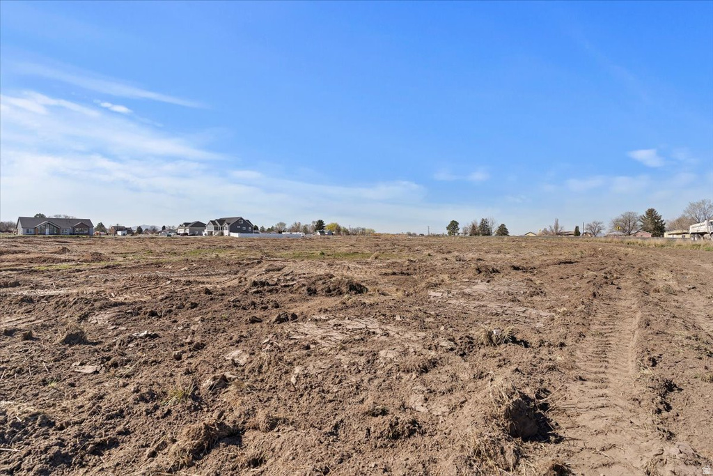 5800 W 4050 S Hooper, UT 84315