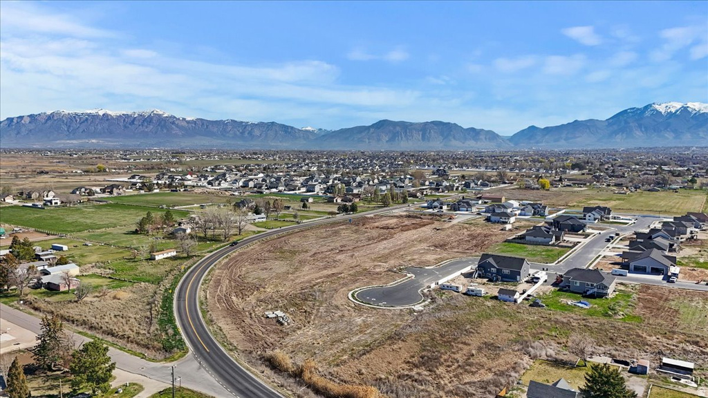 5800 W 4050 S Hooper, UT 84315