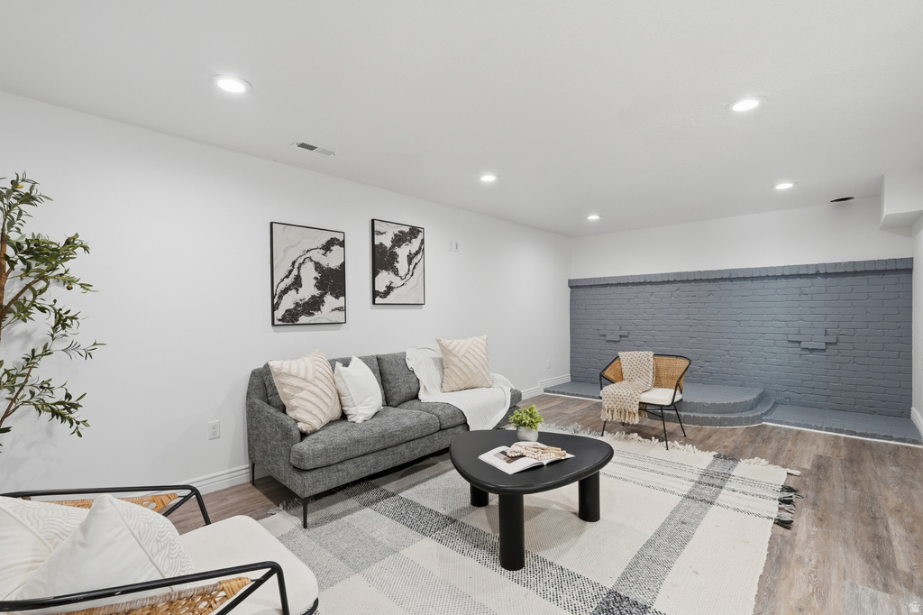 6043 S AQUARIUS DR Kearns, UT 84118