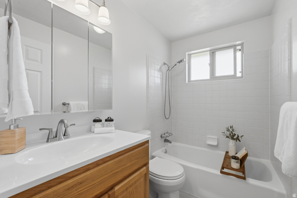 6043 S AQUARIUS DR Kearns, UT 84118