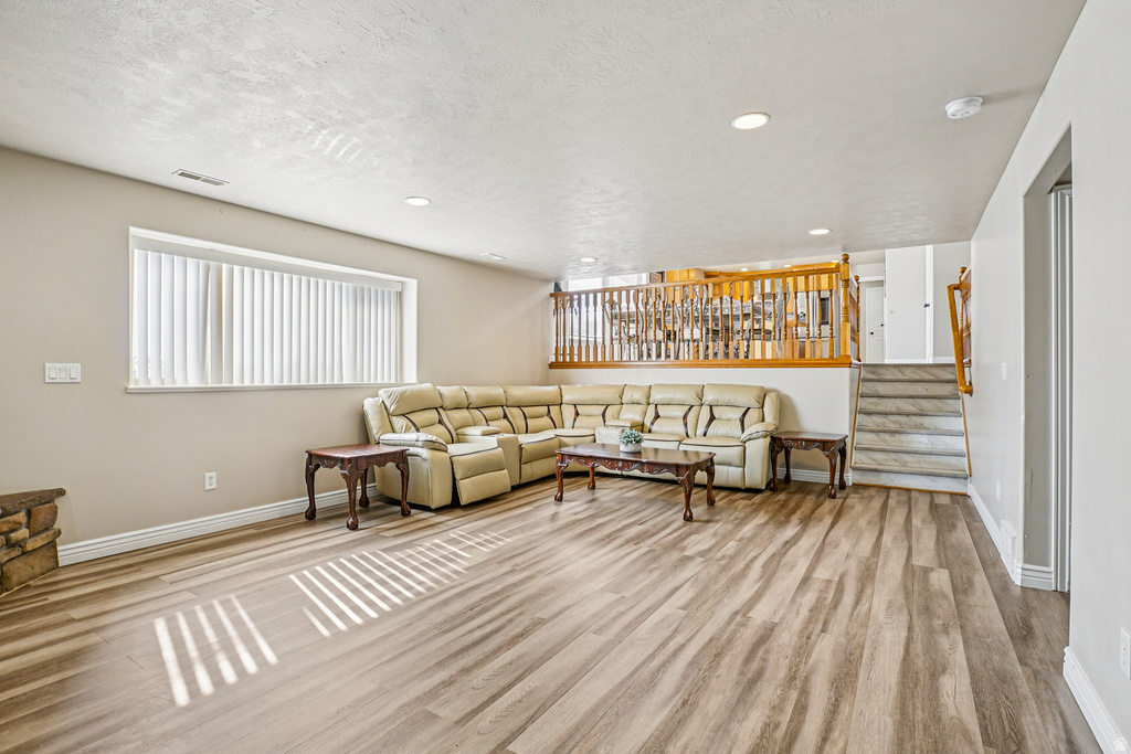 5248 S 3750 W Roy, UT 84067