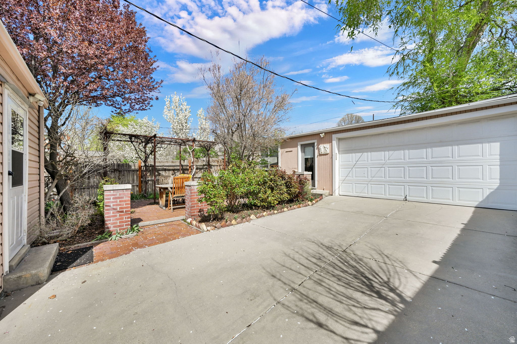 943 S MCCLELLAND ST Salt Lake City, UT 84105