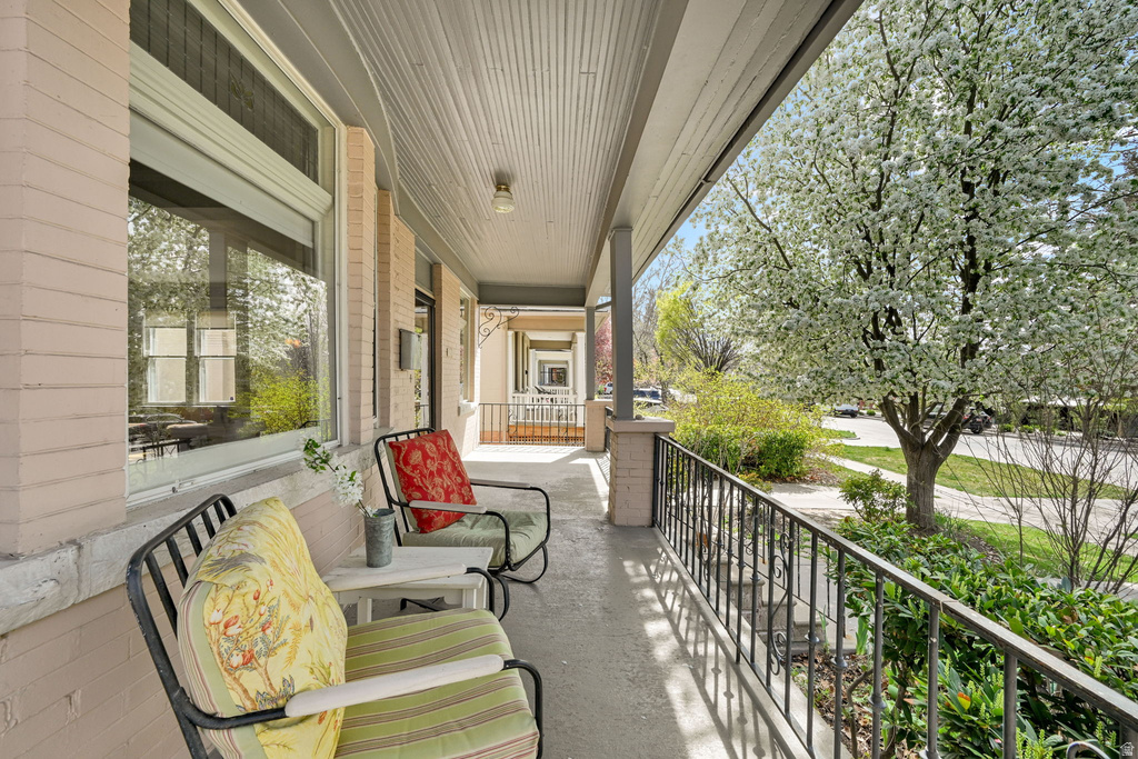 943 S MCCLELLAND ST Salt Lake City, UT 84105