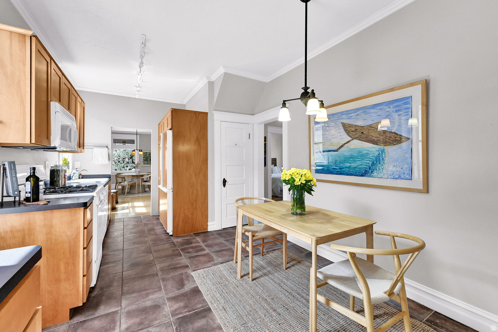 943 S MCCLELLAND ST Salt Lake City, UT 84105