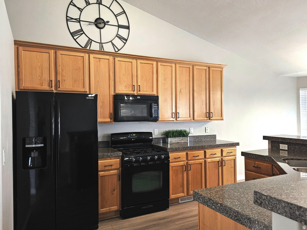 6516 S APPLE CREEK CT Salt Lake City, UT 84118