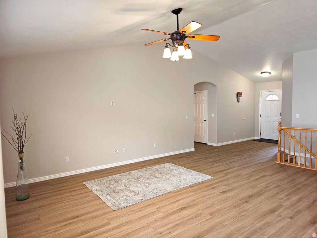 6516 S APPLE CREEK CT Salt Lake City, UT 84118