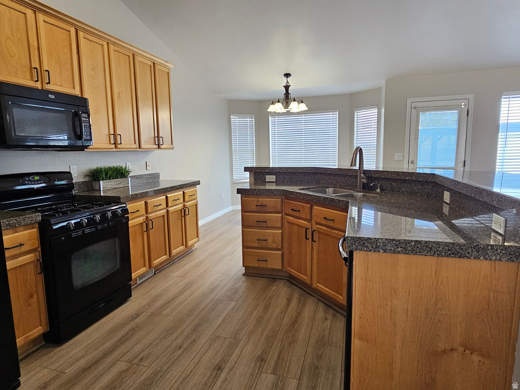 6516 S APPLE CREEK CT Salt Lake City, UT 84118