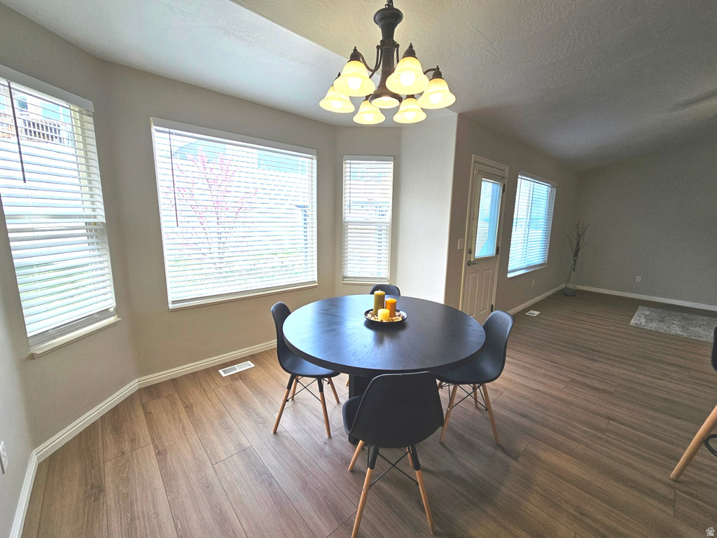 6516 S APPLE CREEK CT Salt Lake City, UT 84118