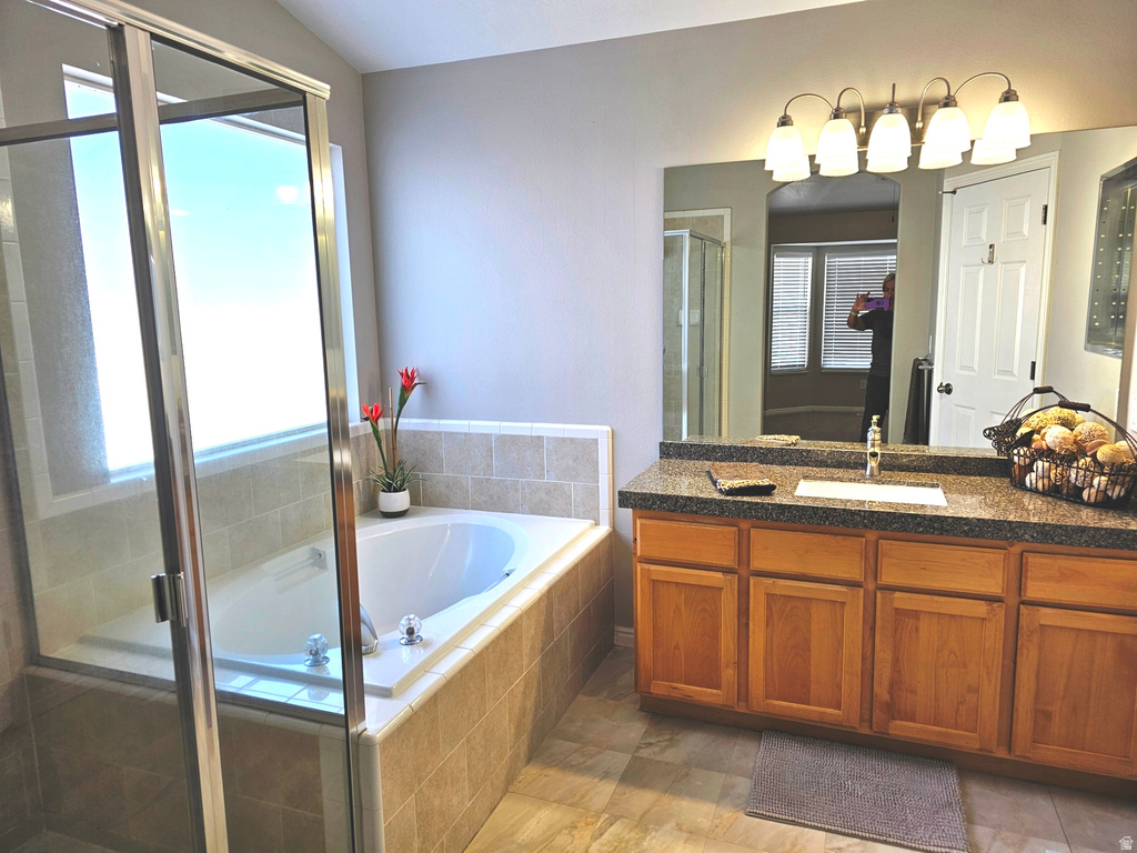 6516 S APPLE CREEK CT Salt Lake City, UT 84118