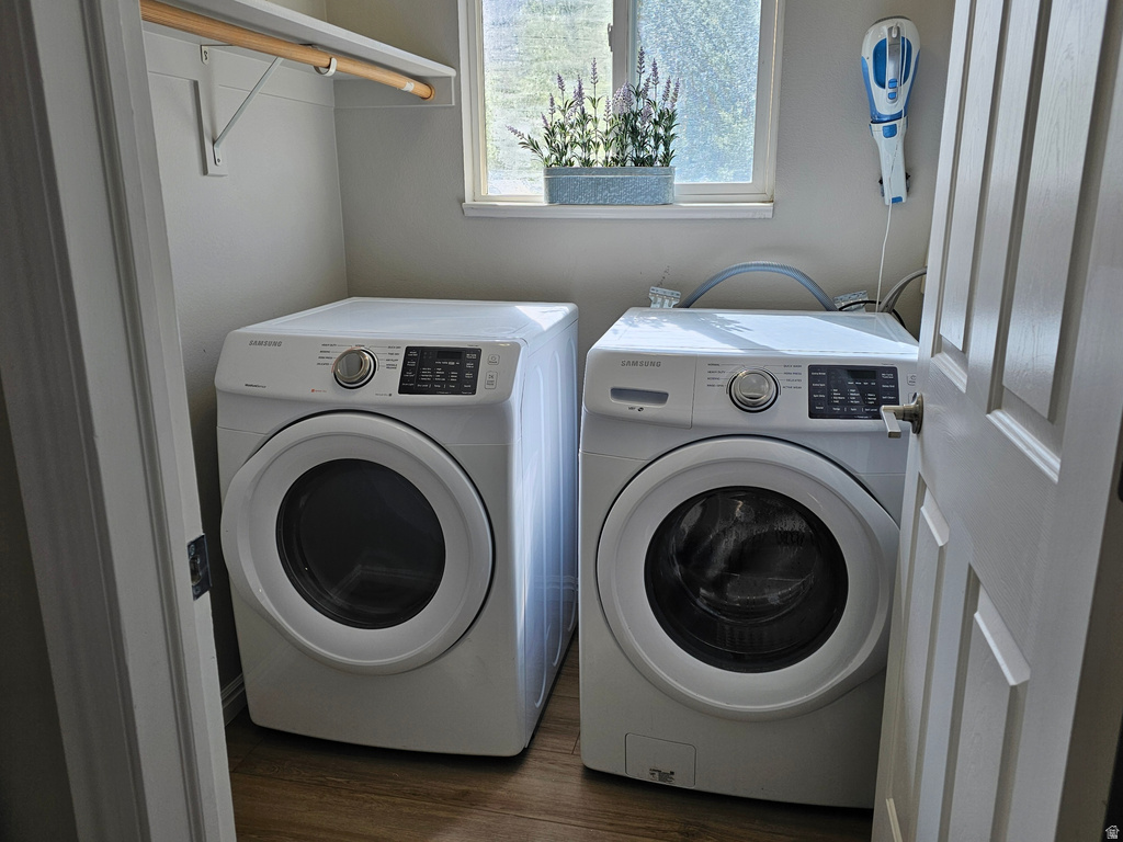 6516 S APPLE CREEK CT Salt Lake City, UT 84118