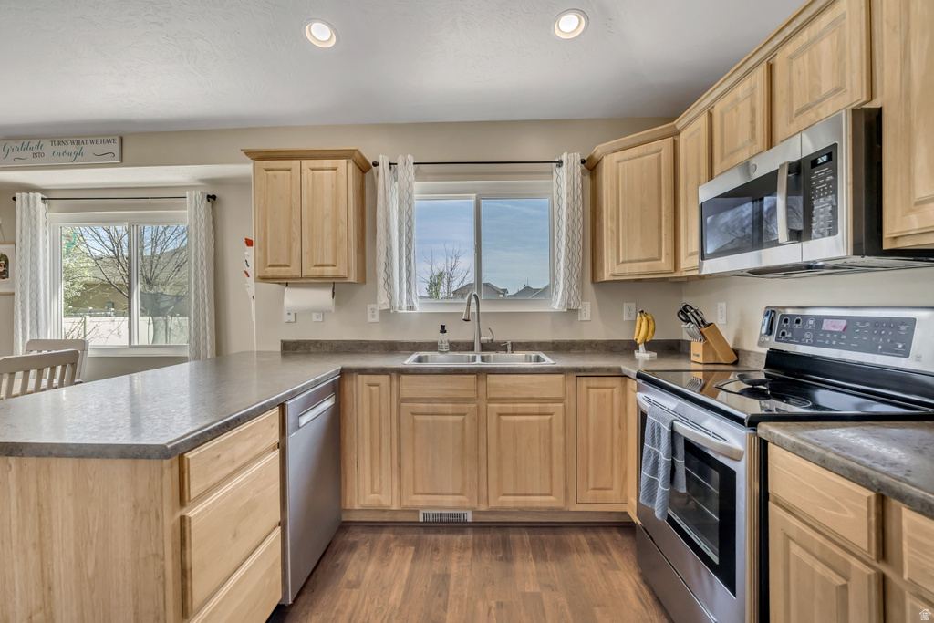 2389 W 2350 N Lehi, UT 84043