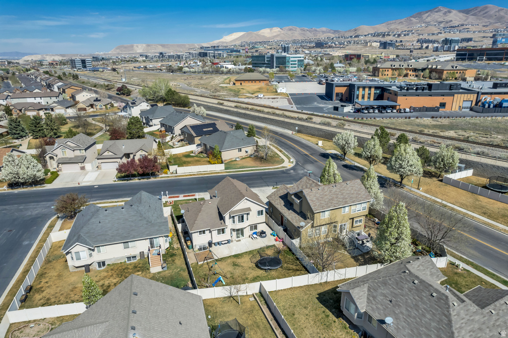 2389 W 2350 N Lehi, UT 84043