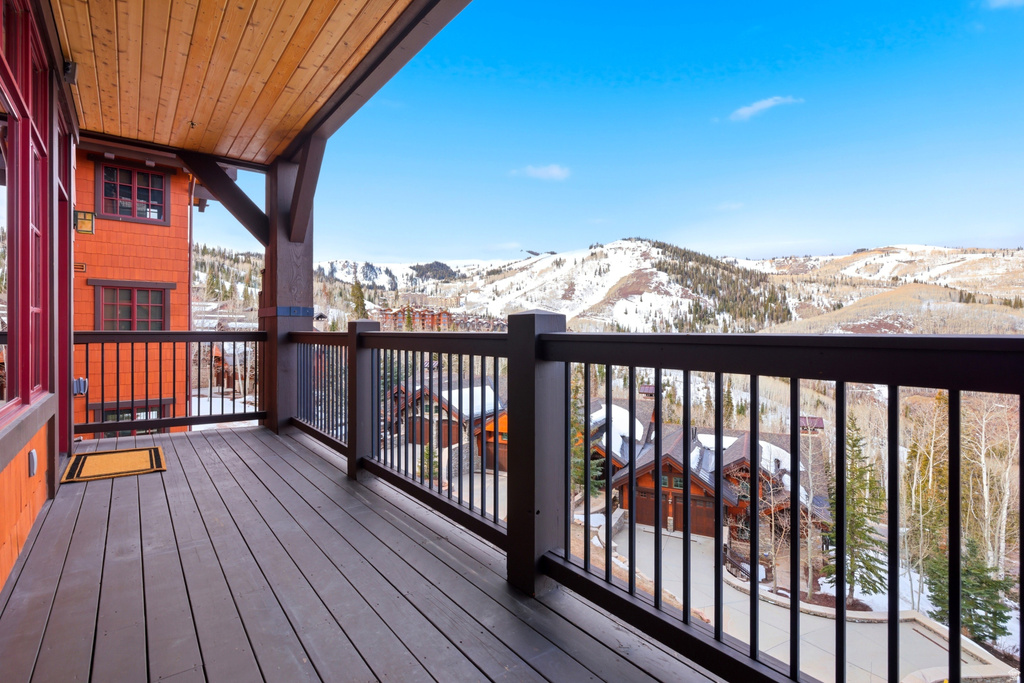 8894 EMPIRE DR #405 Park City, UT 84060