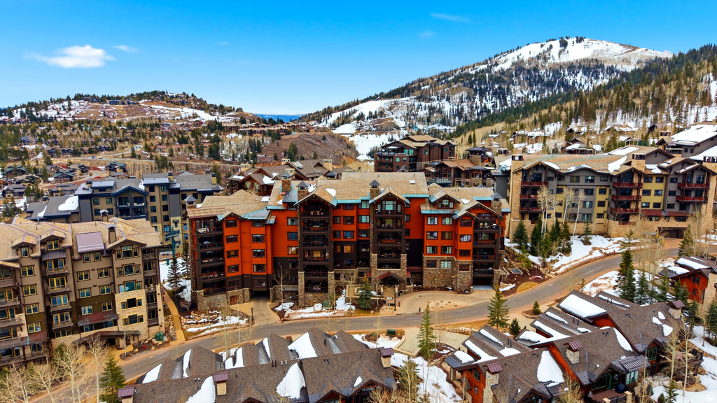 8894 EMPIRE DR #405 Park City, UT 84060