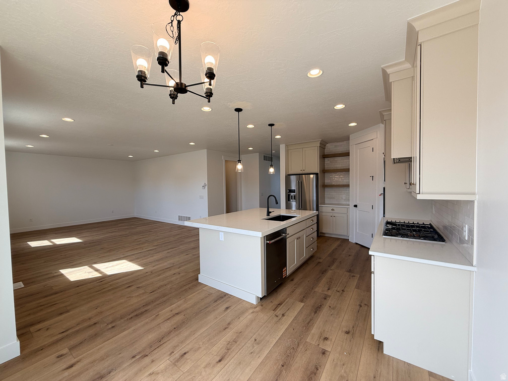 153 W AUTUMN BLAZE DR #4320 Vineyard, UT 84059