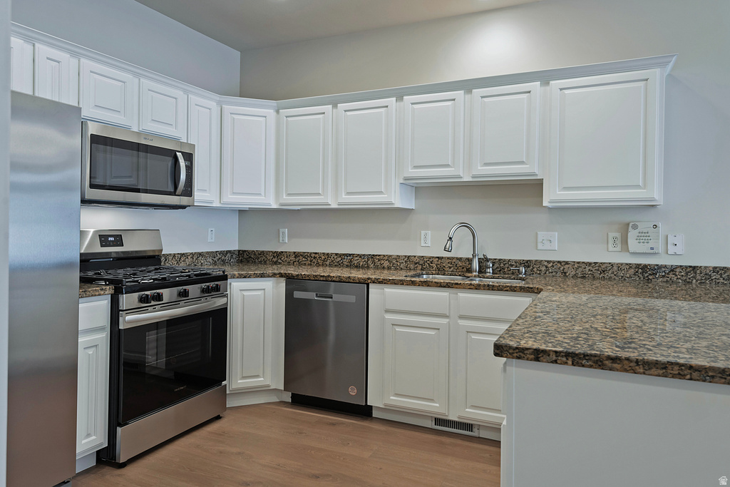 1364 E OLD MAPLE CT Salt Lake City, UT 84117