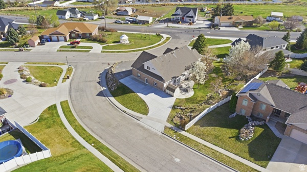 1035 N VALLEY DR Tremonton, UT 84337