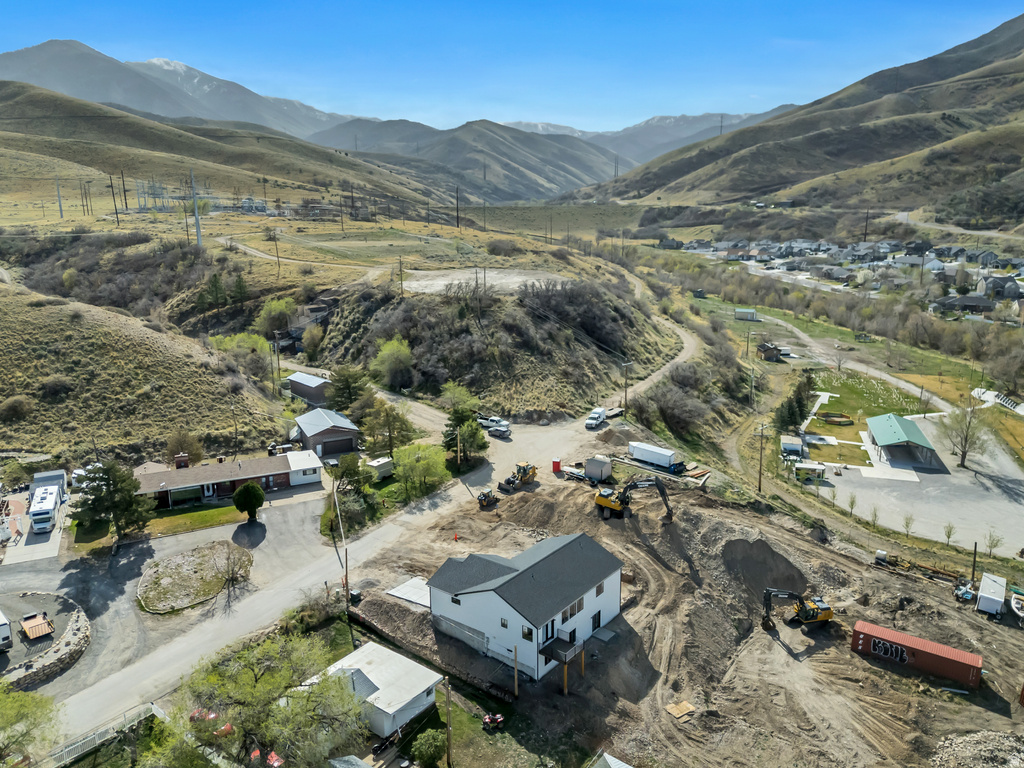 598 CANYON RD Tooele, UT 84074