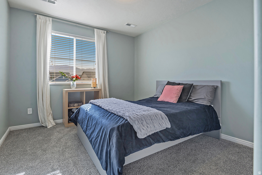 951 N AMBERLY DR North Salt Lake, UT 84054